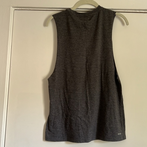 Adidas the go-to performance tee - Picture 2 of 6